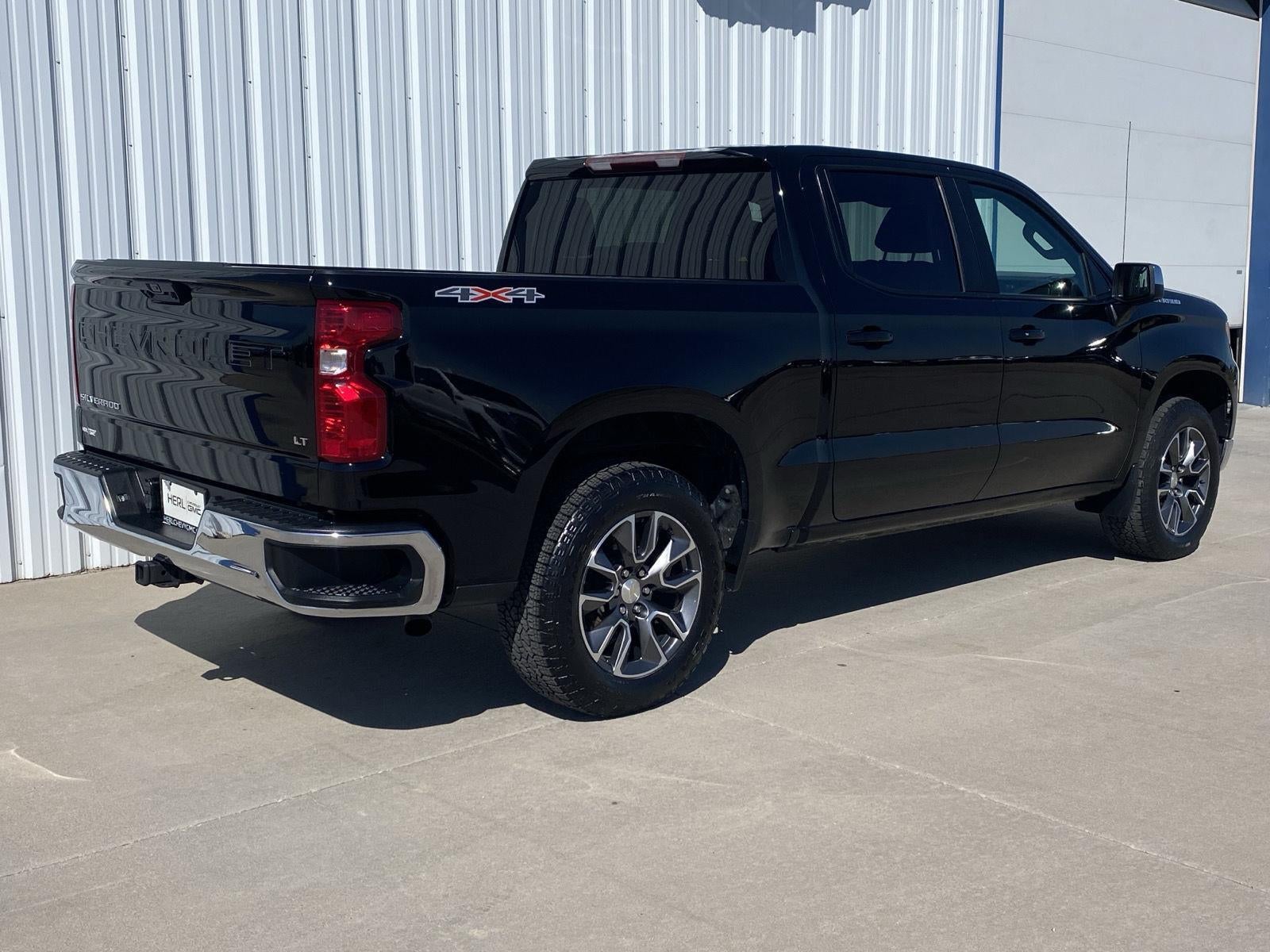 2022 Chevrolet Silverado 1500 LT (2FL)