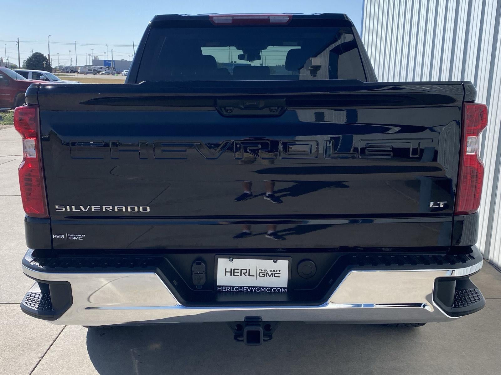2022 Chevrolet Silverado 1500 LT (2FL)
