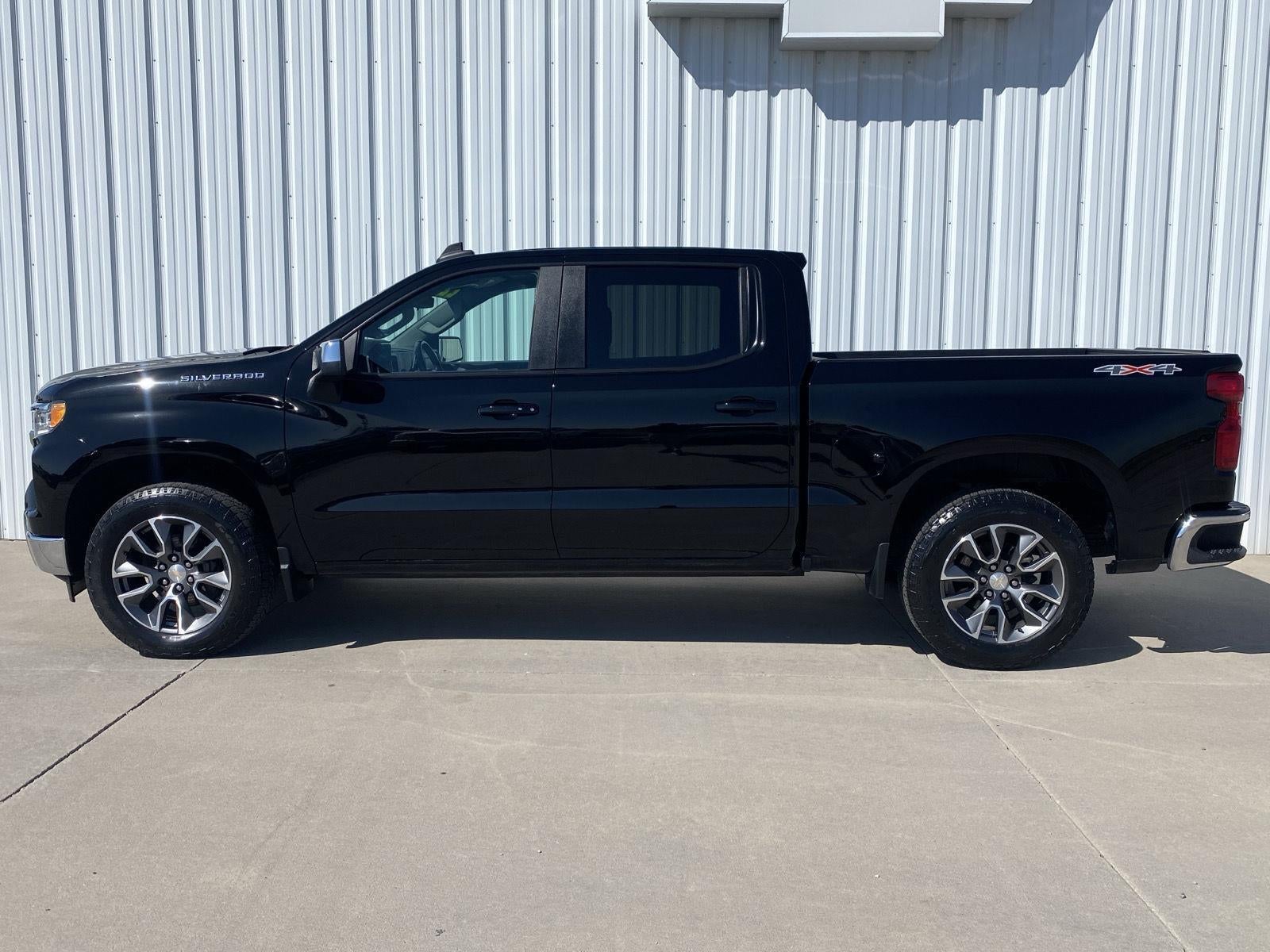 2022 Chevrolet Silverado 1500 LT (2FL)