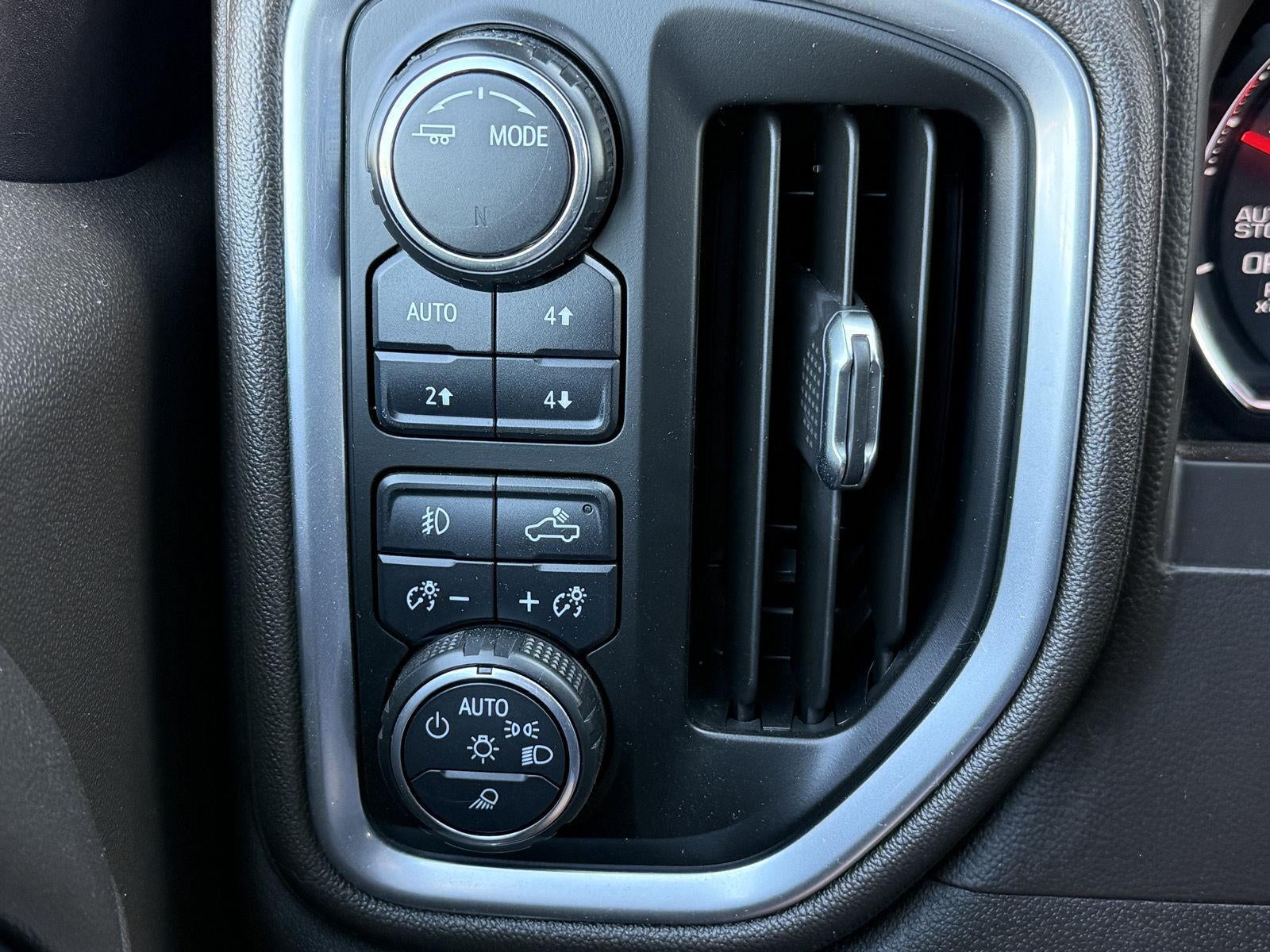 2020 Chevrolet Silverado 1500 LTZ - Photo 13