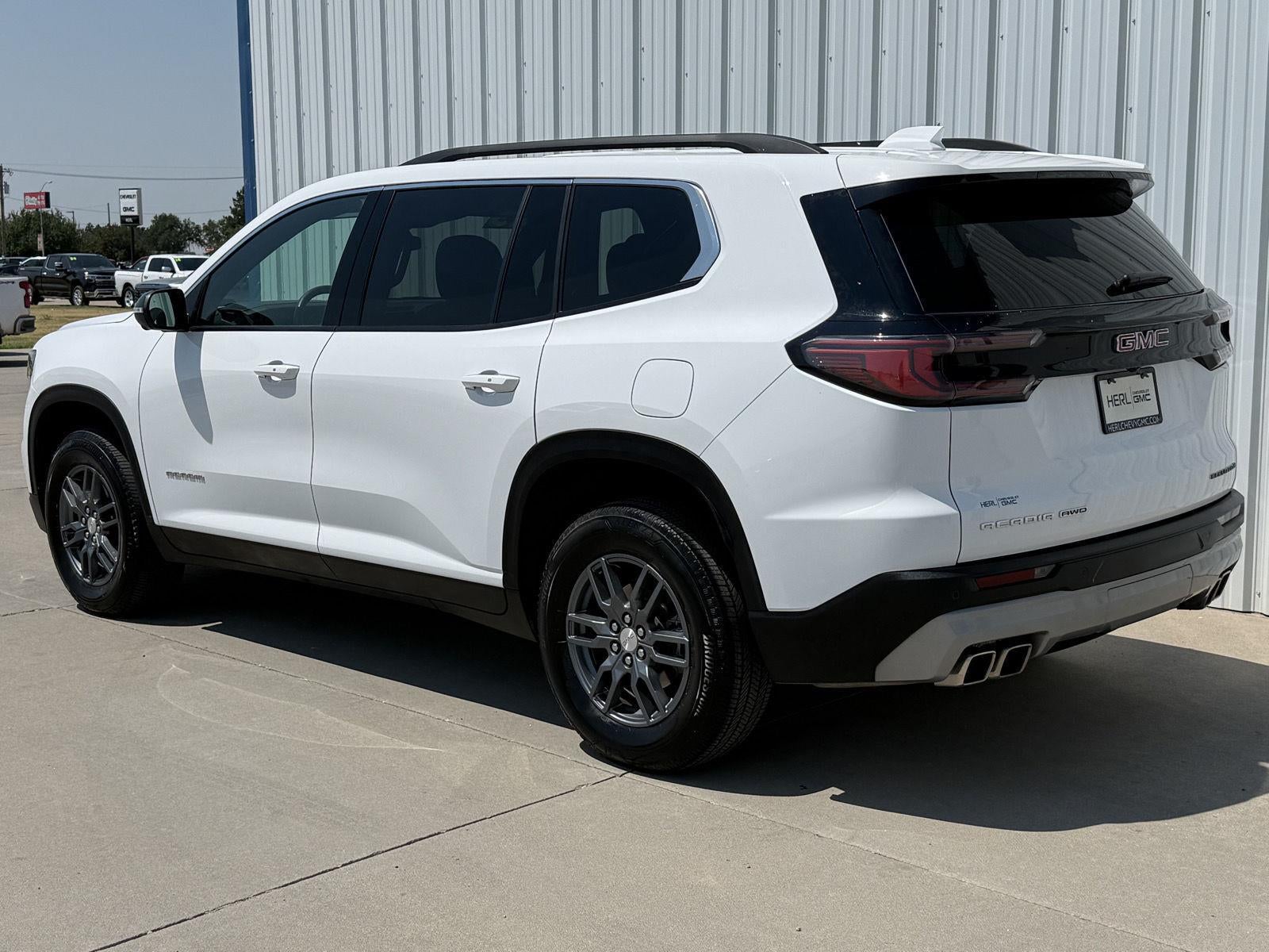 2025 GMC Acadia Elevation