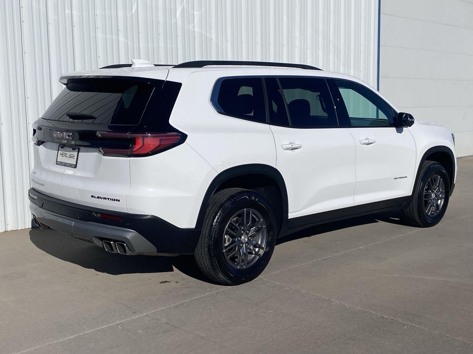 2025 GMC Acadia Elevation
