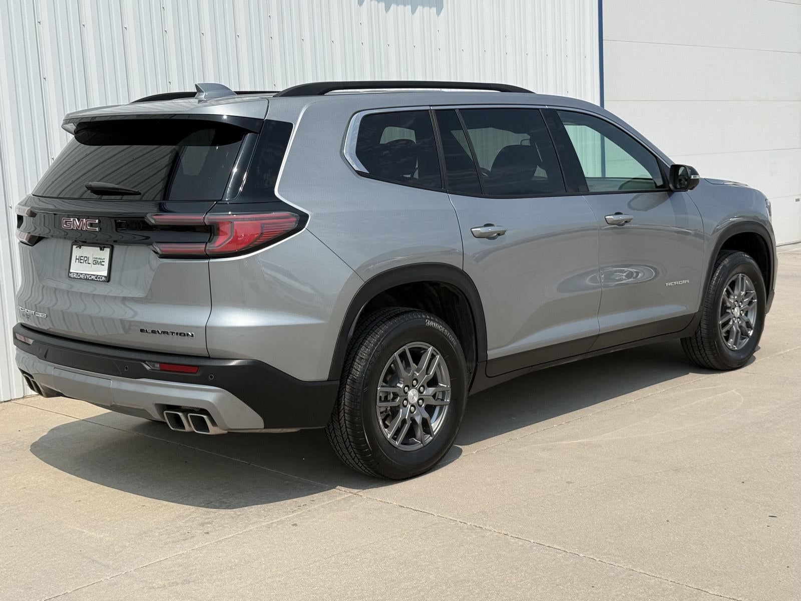 2025 GMC Acadia Elevation