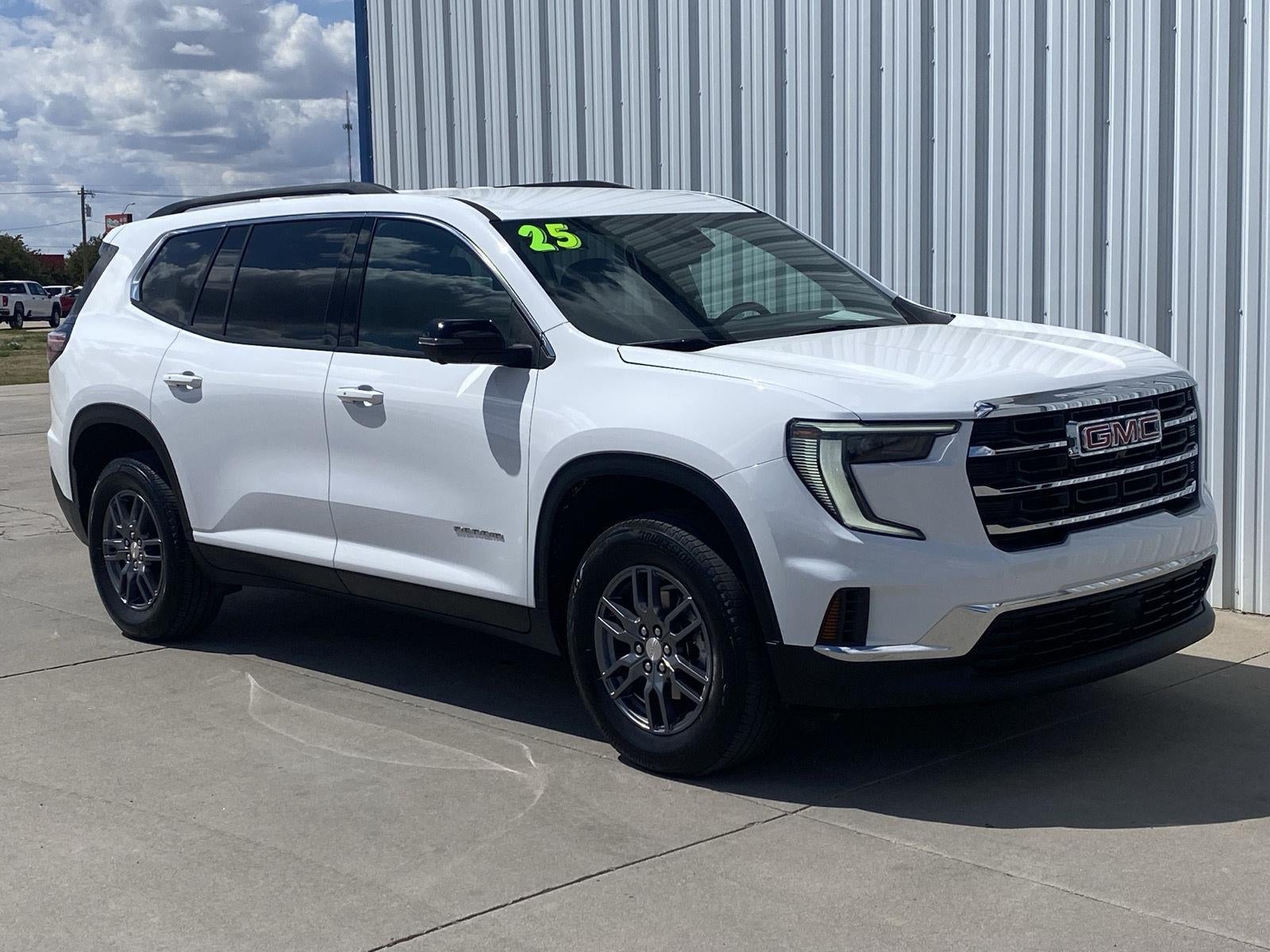 2025 GMC Acadia Elevation
