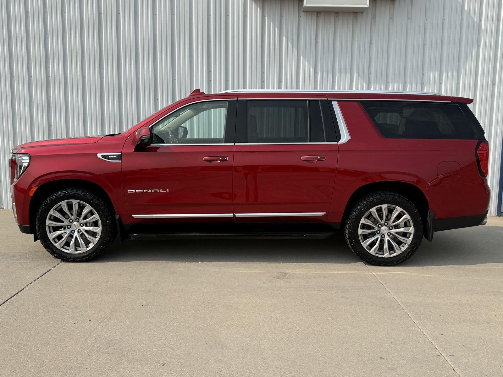 2023 GMC Yukon XL Denali