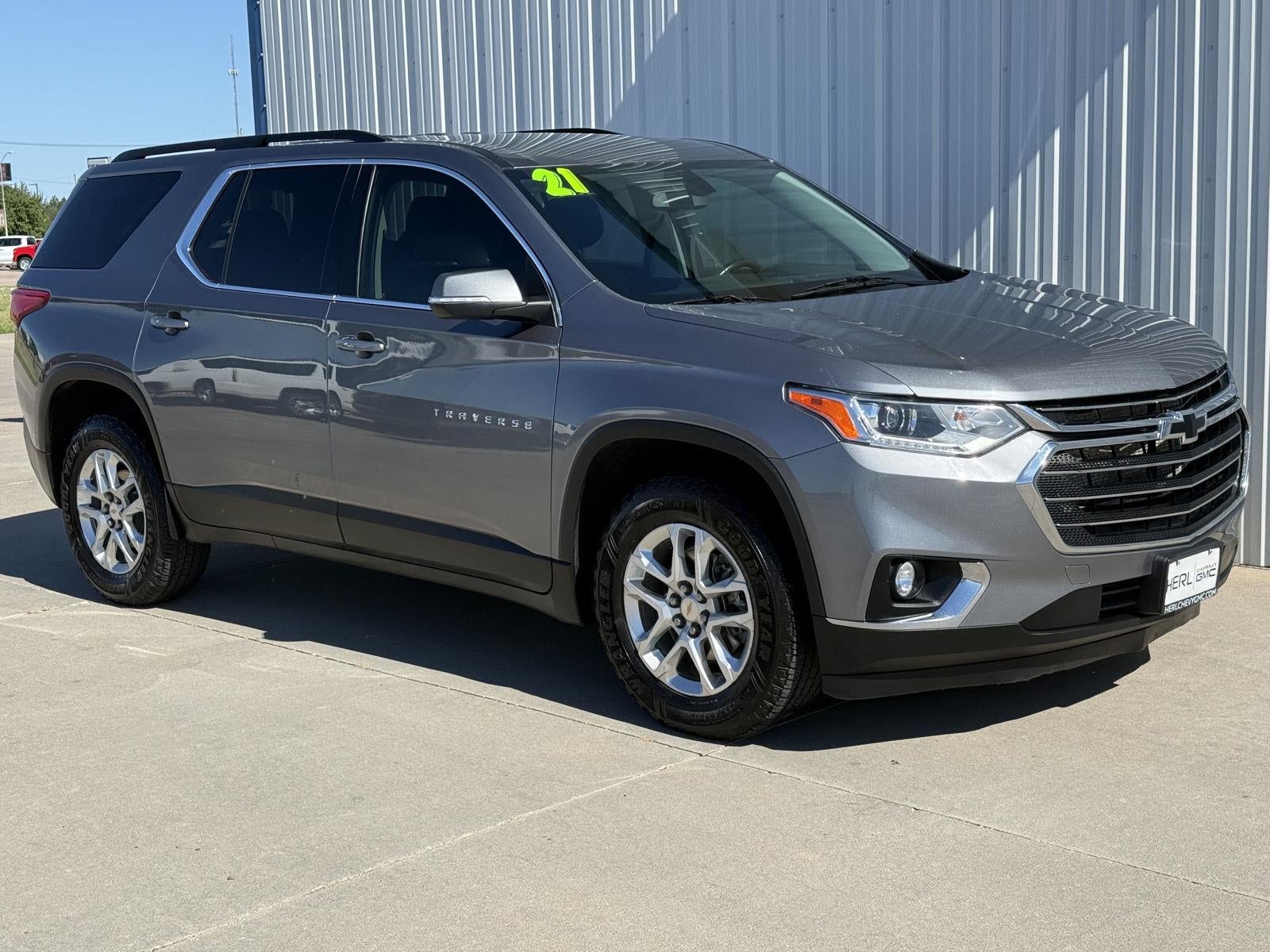 2021 Chevrolet Traverse LT Cloth