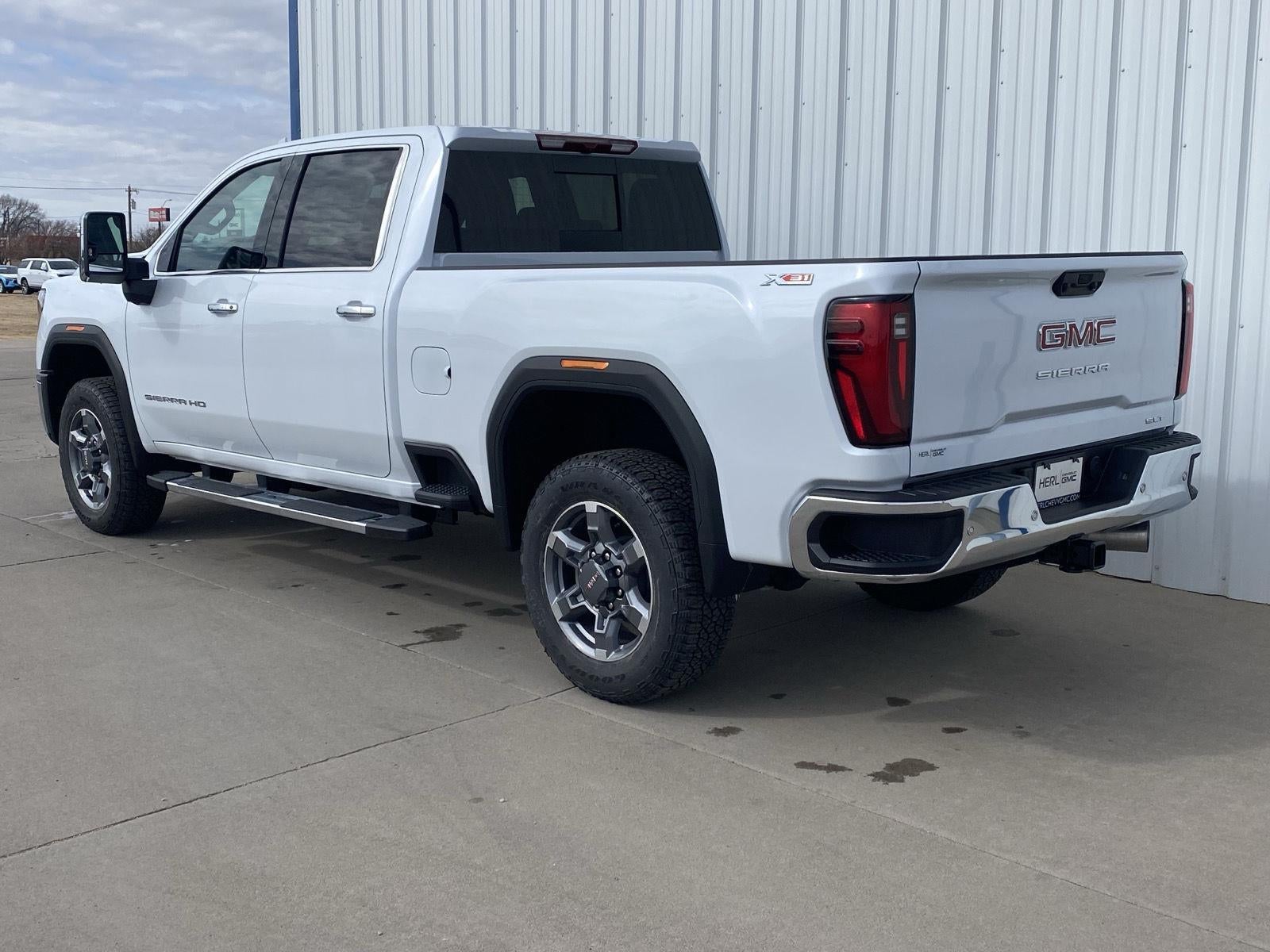 2026 GMC Sierra 2500 HD SLT