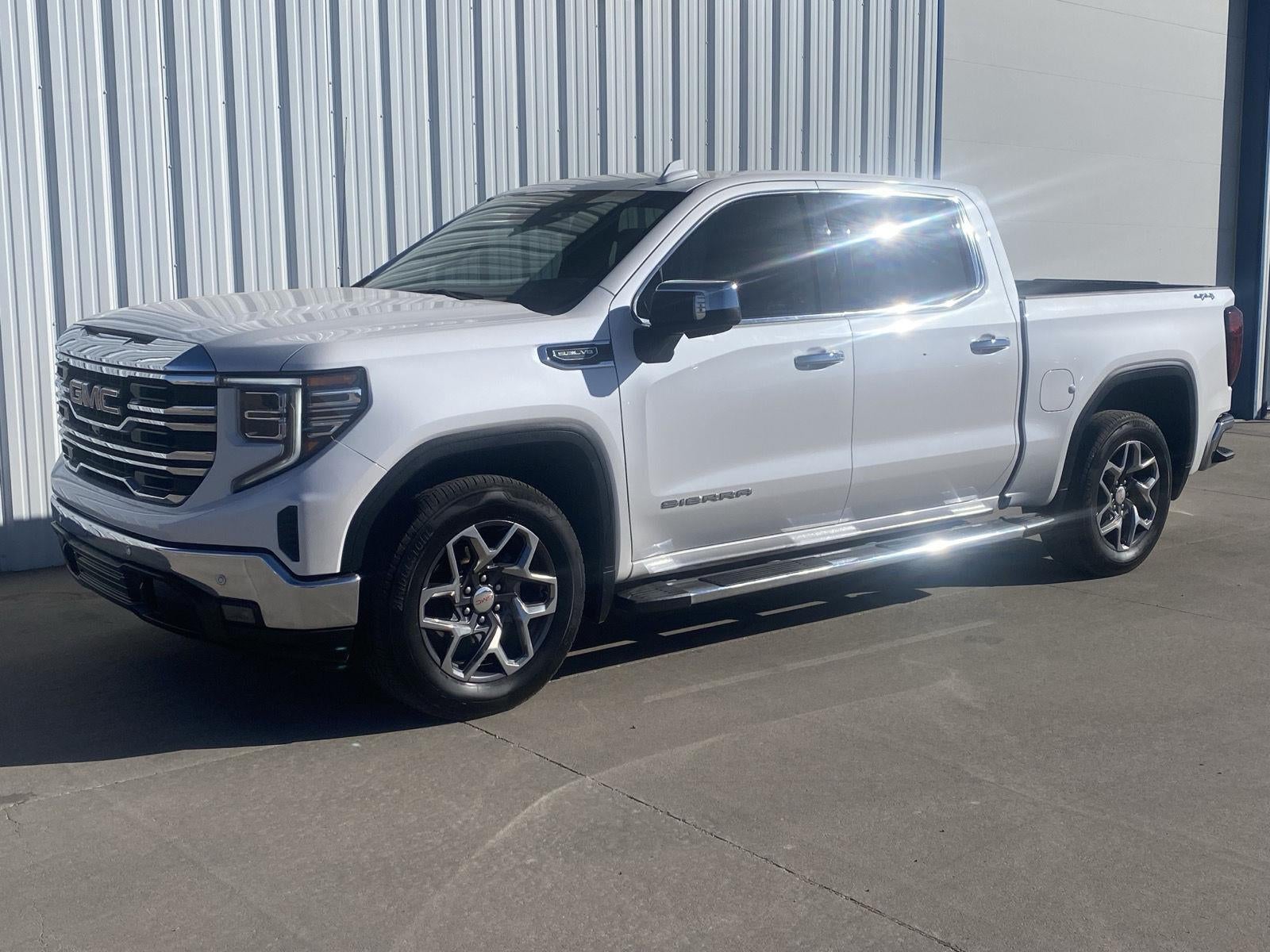 2024 GMC Sierra 1500 SLT