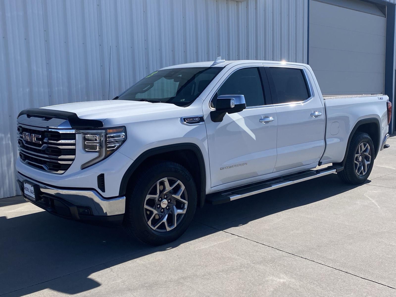 2023 GMC Sierra 1500 SLT