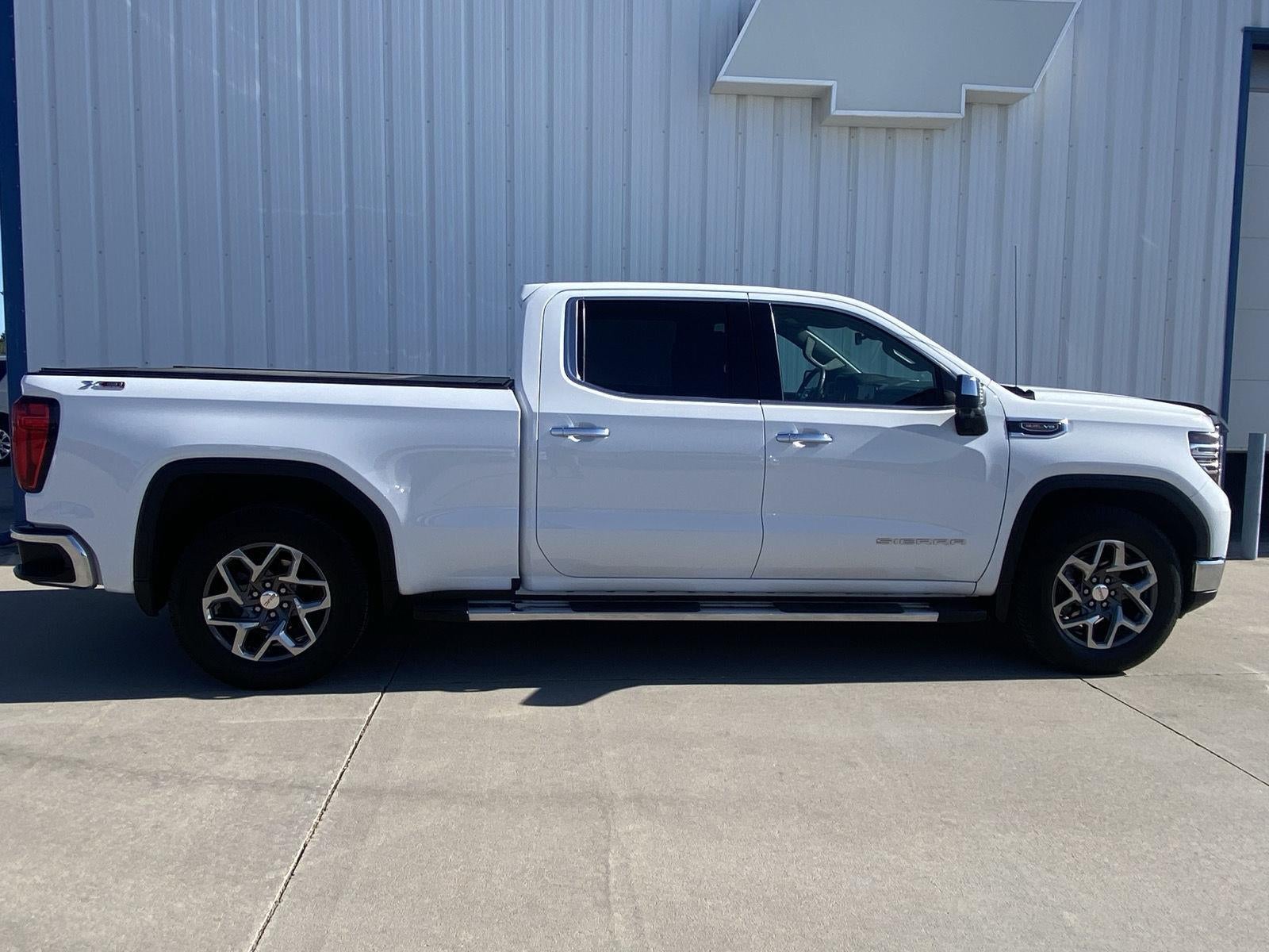 2023 GMC Sierra 1500 SLT