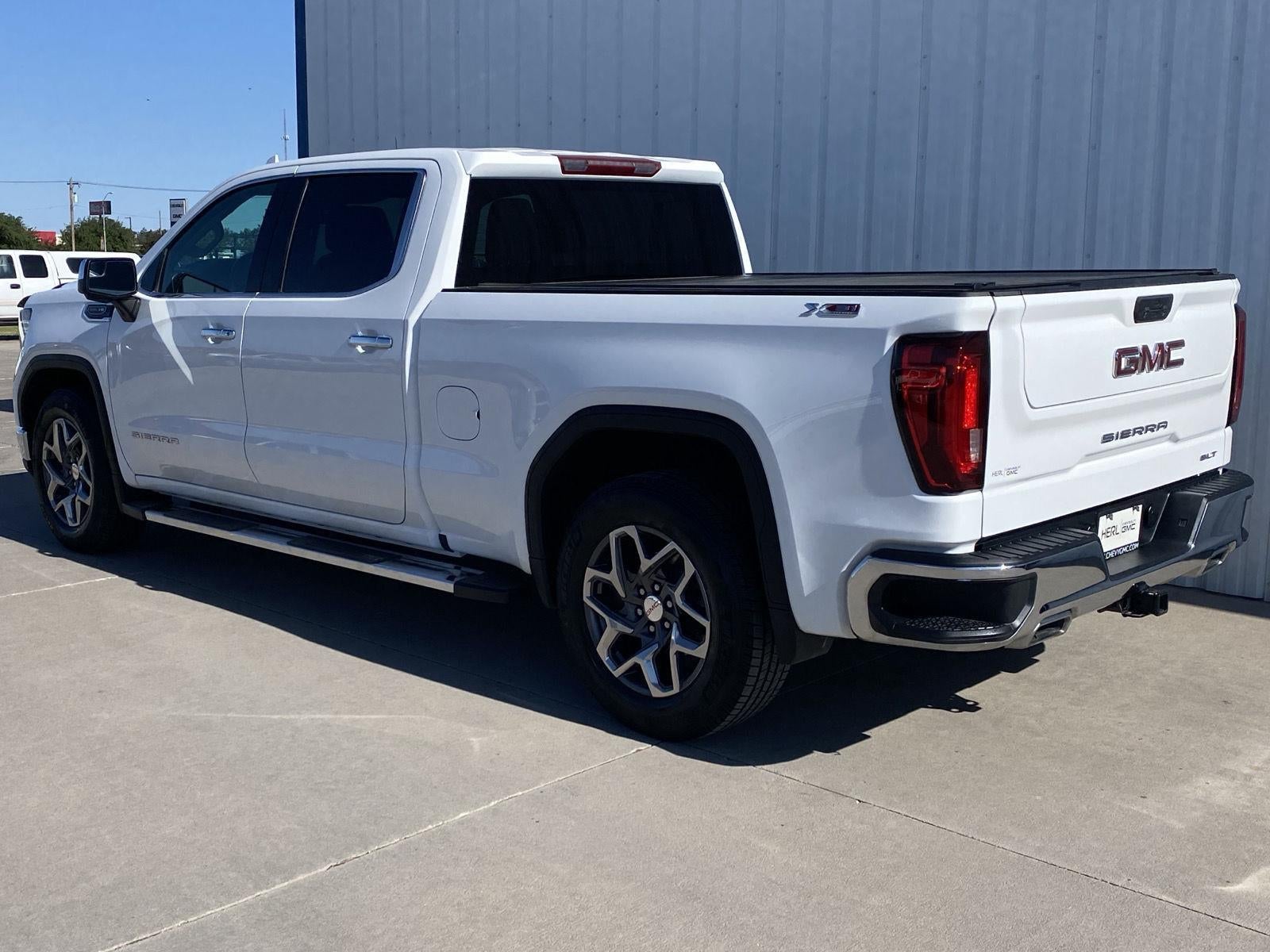 2023 GMC Sierra 1500 SLT