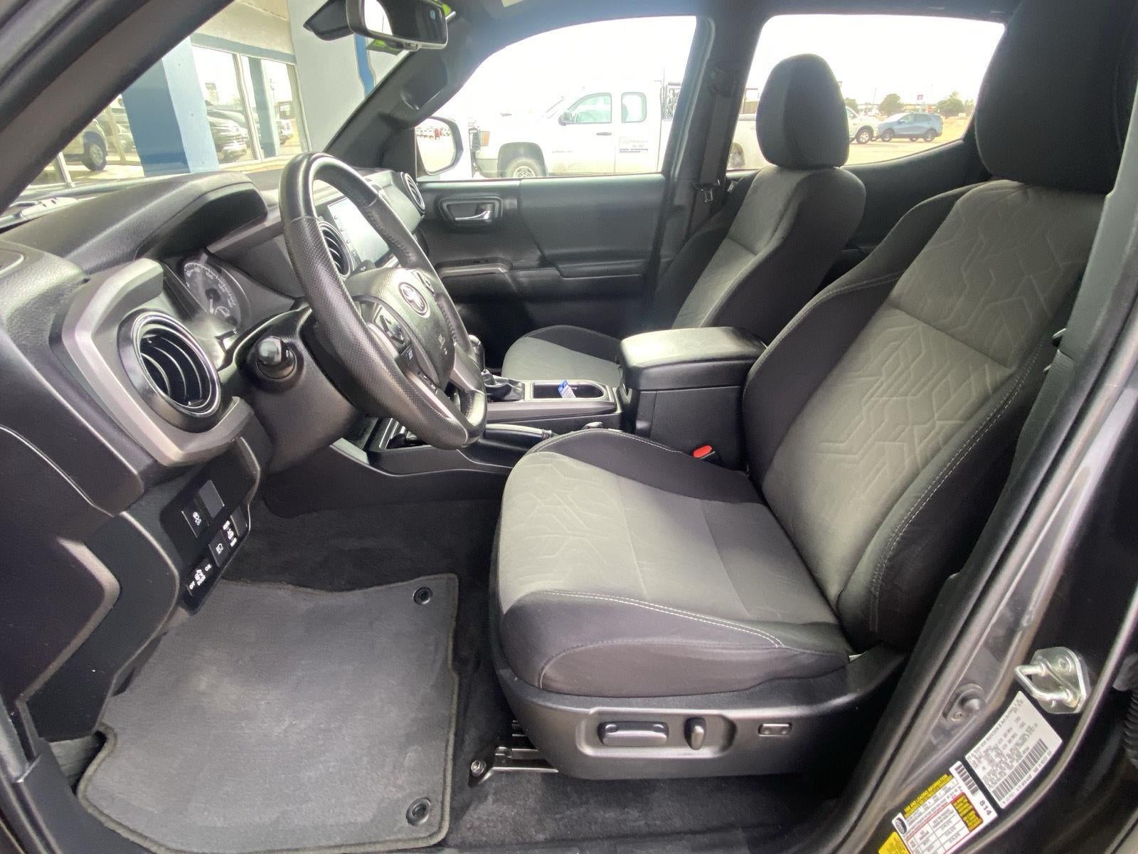 2022 Toyota Tacoma 4WD SR