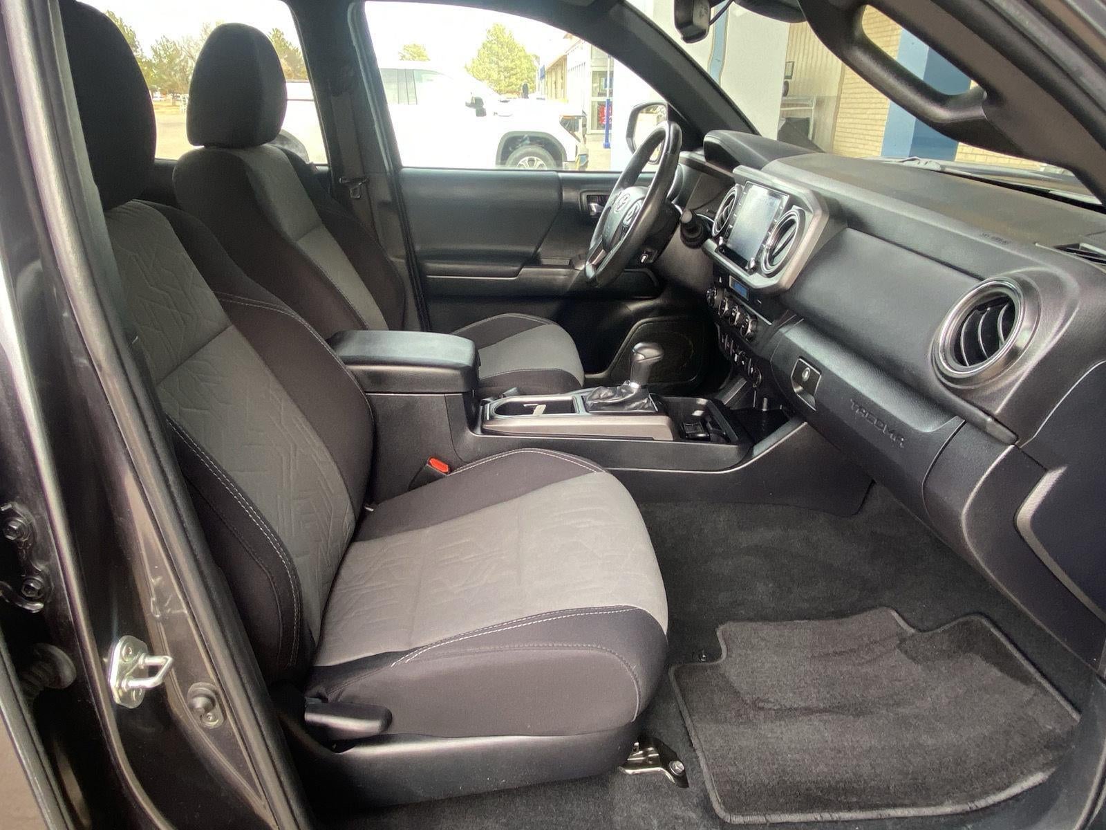 2022 Toyota Tacoma 4WD SR