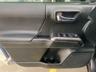 2022 Toyota Tacoma 4WD SR