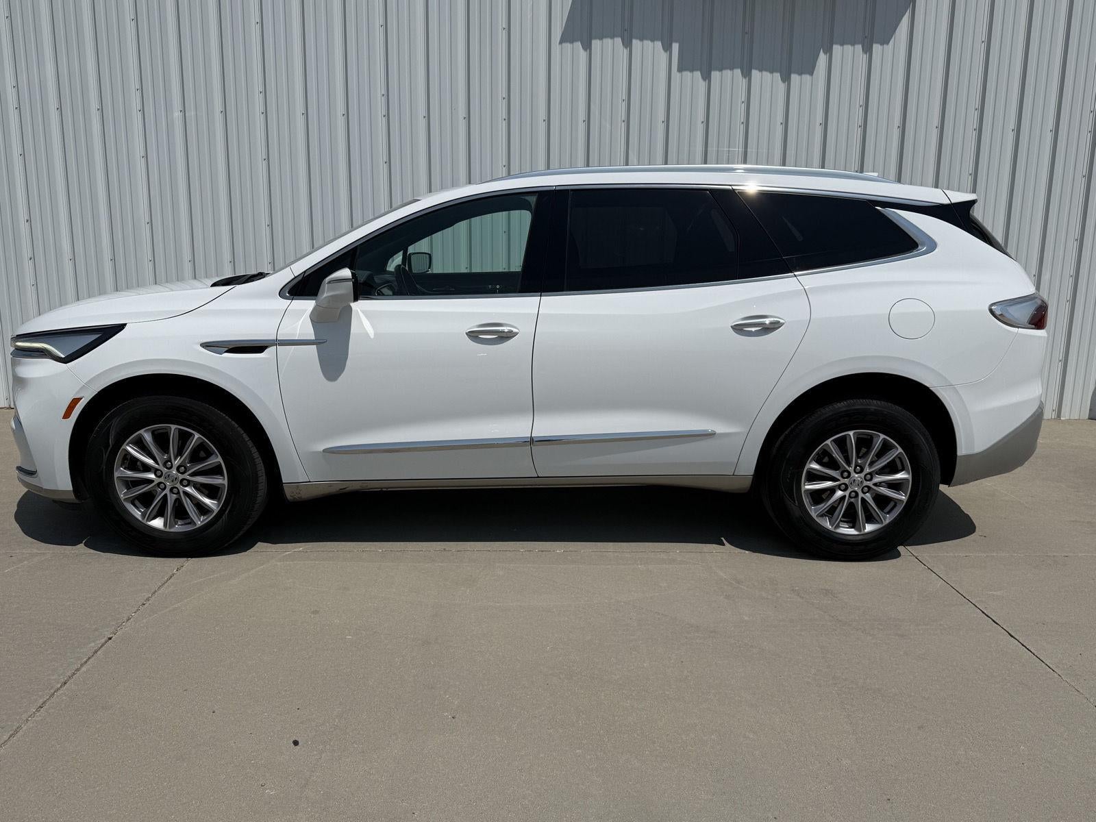 2024 Buick Enclave Essence