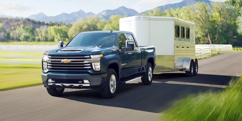 2020 Chevrolet Silverado 2500HD towing camper