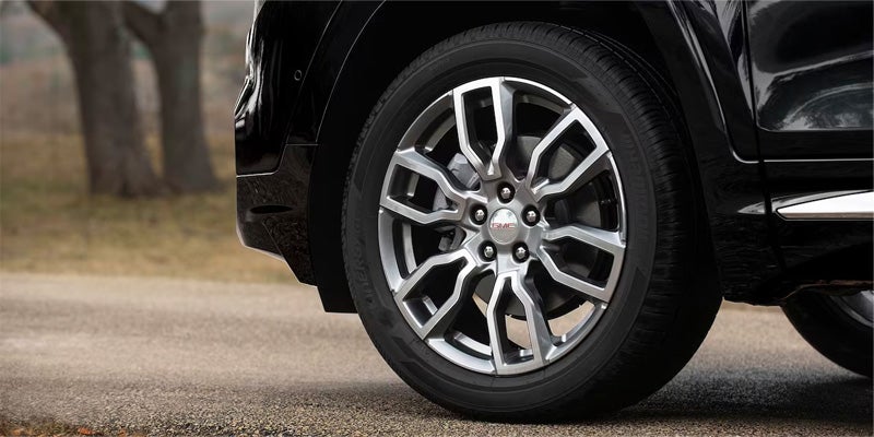 2024 GMC Terrain wheel